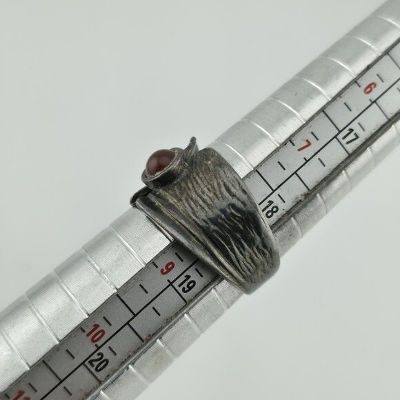 Sterling Silver Ring 925 Tapered Band Size 8 Red Stone Vintage Gothic - Picture 4 of 11